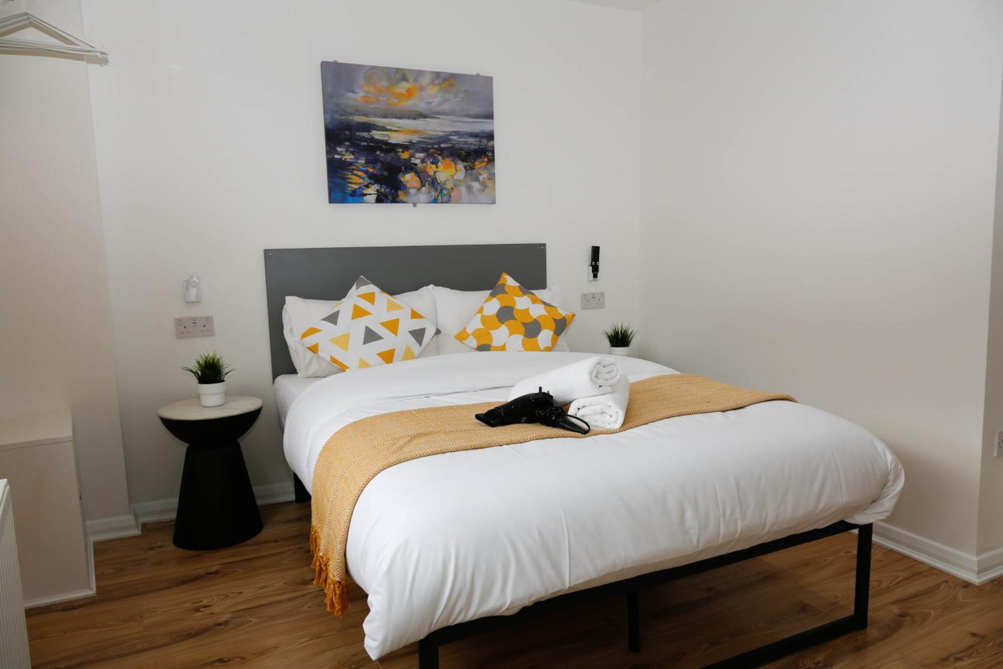 New Luxury Apartments In Central London Next To Shops, Cafes, Bars & Metro Экстерьер фото