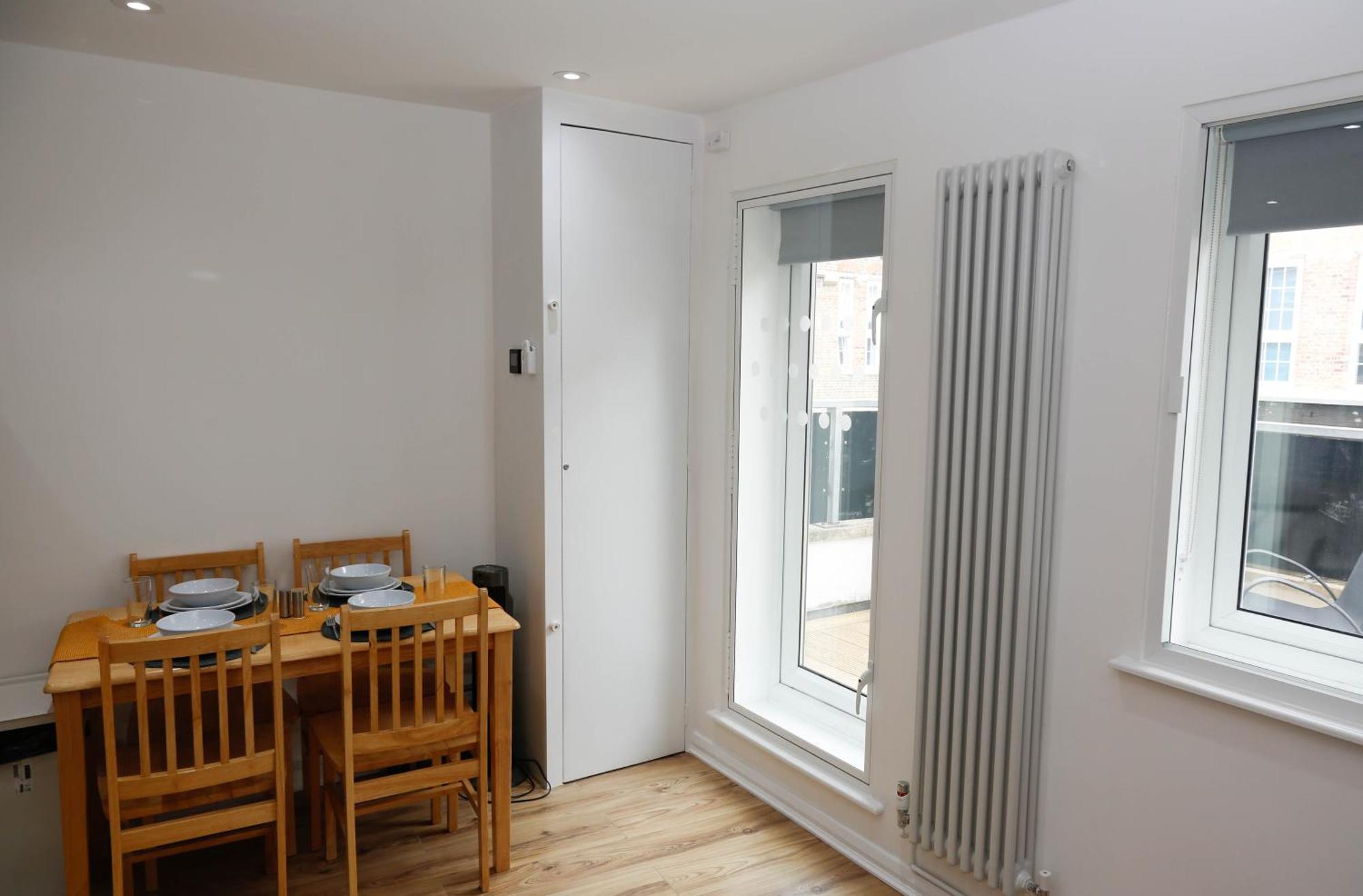 New Luxury Apartments In Central London Next To Shops, Cafes, Bars & Metro Экстерьер фото