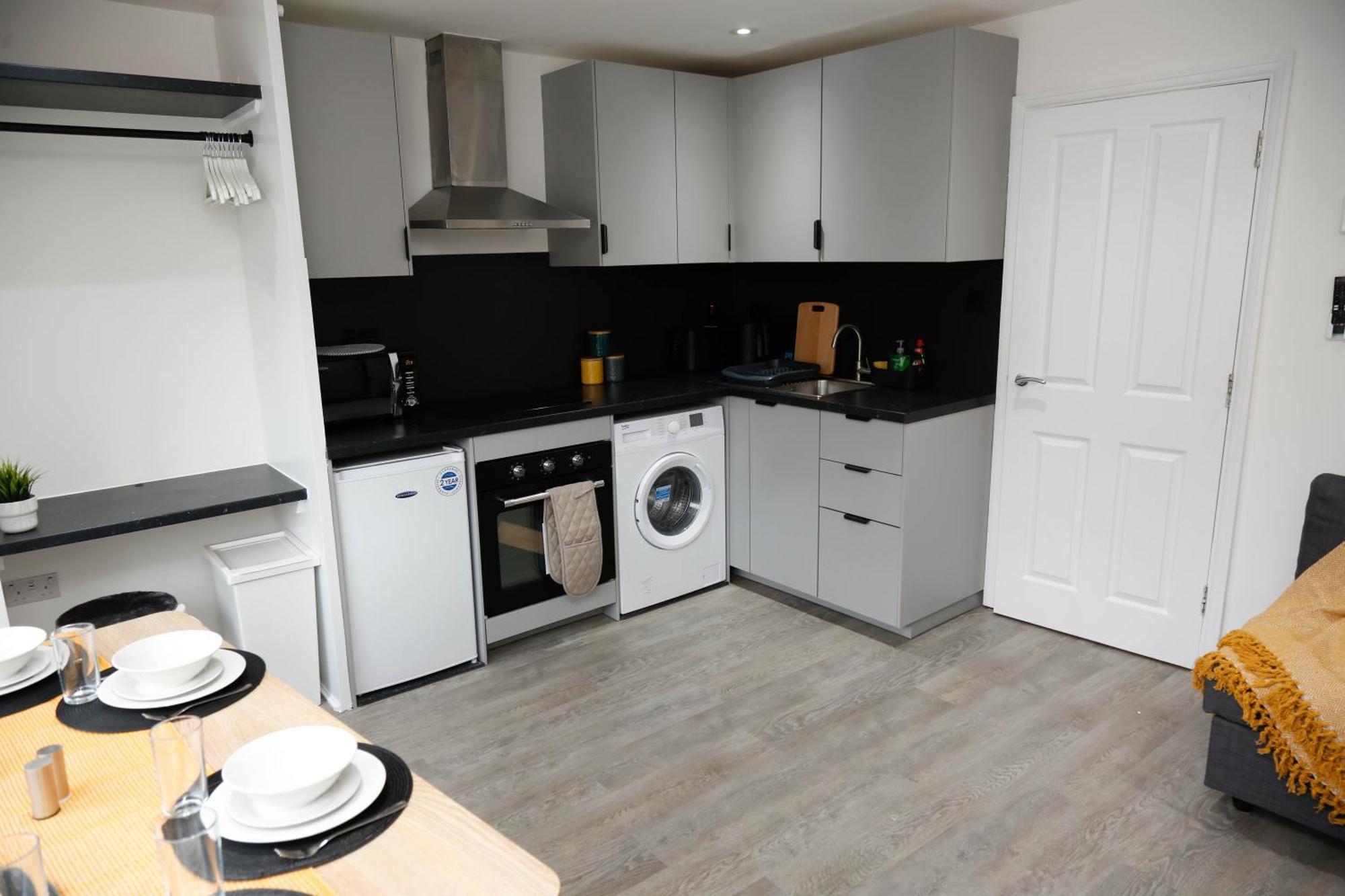 New Luxury Apartments In Central London Next To Shops, Cafes, Bars & Metro Экстерьер фото